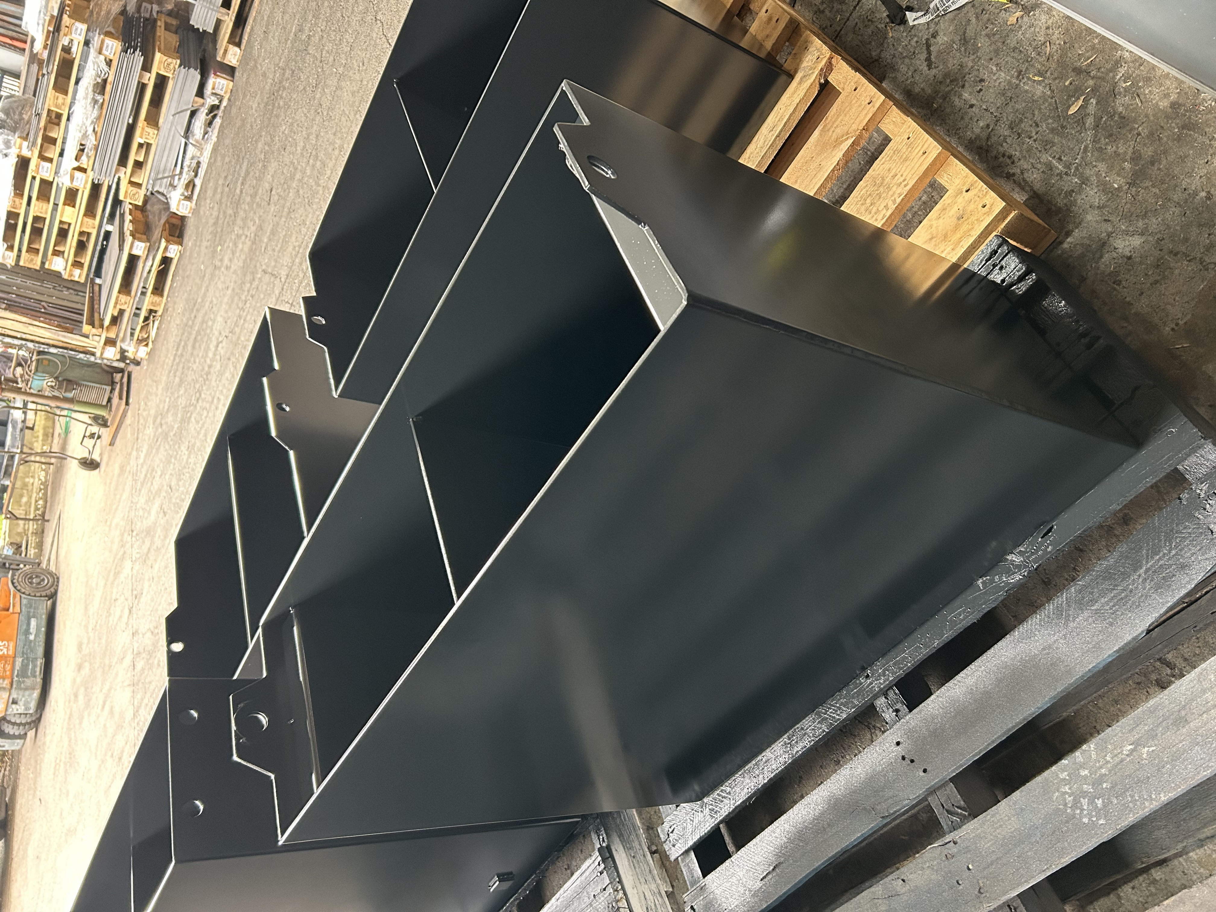 Battery tray fabrication